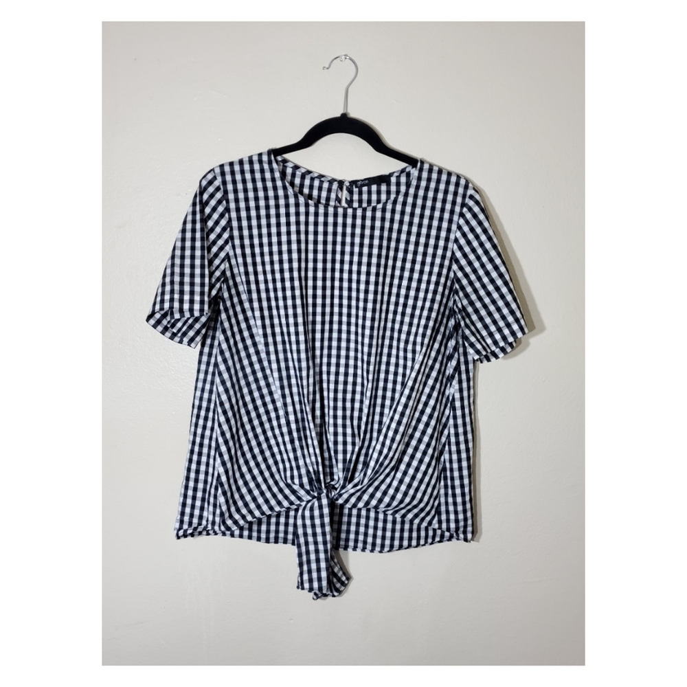Gingham black and white front tie top Medium